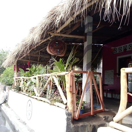 Mamacita Cafe House Hotell Moyogalpa Eksteriør bilde